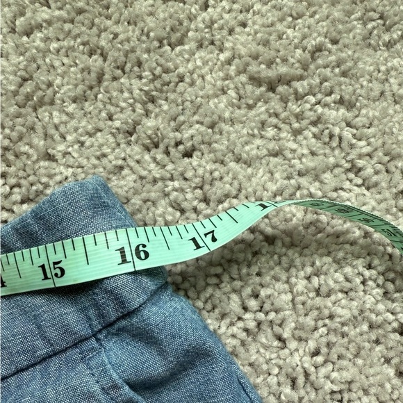 J. Crew scalloped denim women’s shorts size 8 - Picture 4 of 5